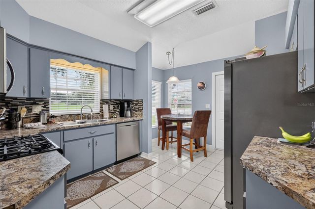 5704 KING JAMES AVENUE, Leesburg, FL 34748