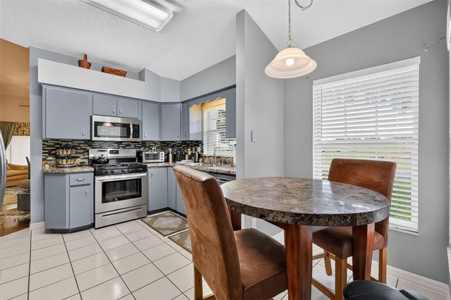 5704 KING JAMES AVENUE, Leesburg, FL 34748