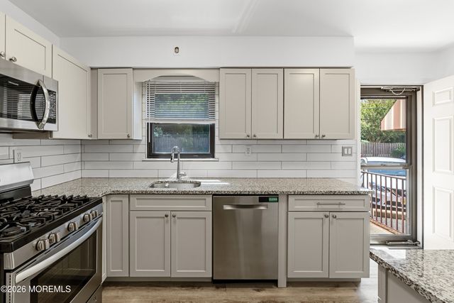 321 Spring Street 9, Red Bank, NJ 07701