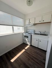 928 Postoffice 16, Galveston, TX 77550