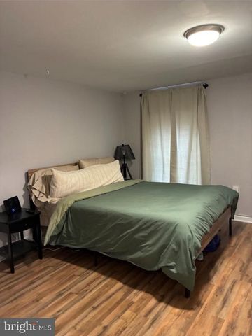 2061 E HAGERT ST, Philadelphia, PA 19125