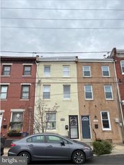 2061 E HAGERT ST, Philadelphia, PA 19125