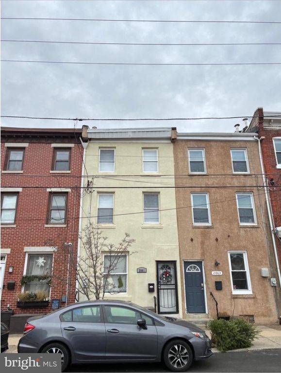 2061 E HAGERT ST, Philadelphia, PA 19125