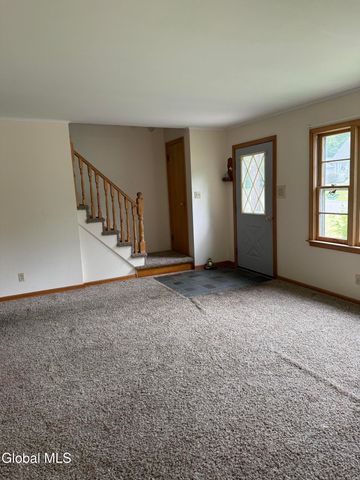 11 Alvina Boulevard, Guilderland, NY 12203