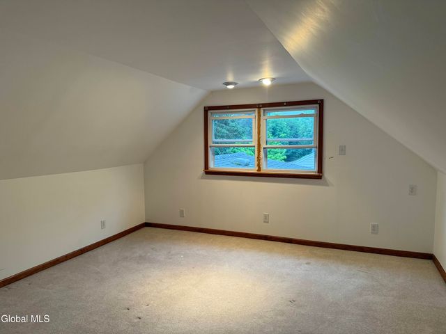 11 Alvina Boulevard, Guilderland, NY 12203