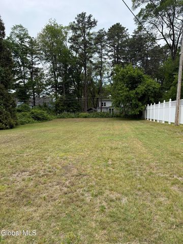 11 Alvina Boulevard, Guilderland, NY 12203