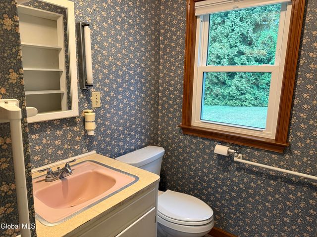 11 Alvina Boulevard, Guilderland, NY 12203