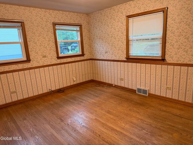 11 Alvina Boulevard, Guilderland, NY 12203