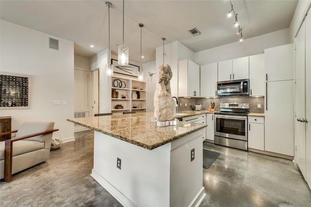 2950 McKinney Avenue 204, Dallas, TX 75204