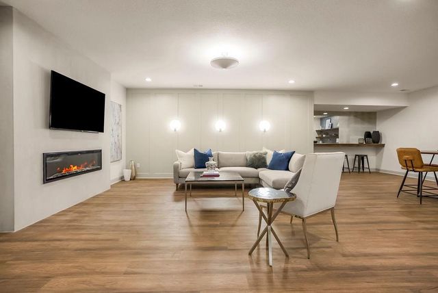 17620 High Street, Overland Park, KS 66085