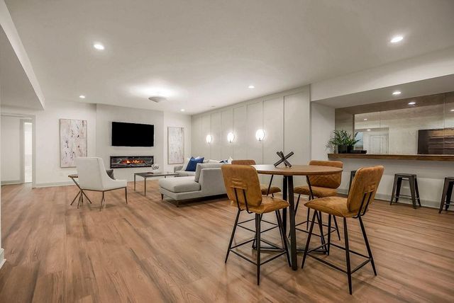 17620 High Street, Overland Park, KS 66085