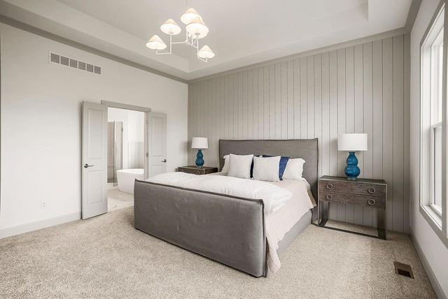 17620 High Street, Overland Park, KS 66085