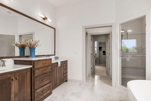 17620 High Street, Overland Park, KS 66085