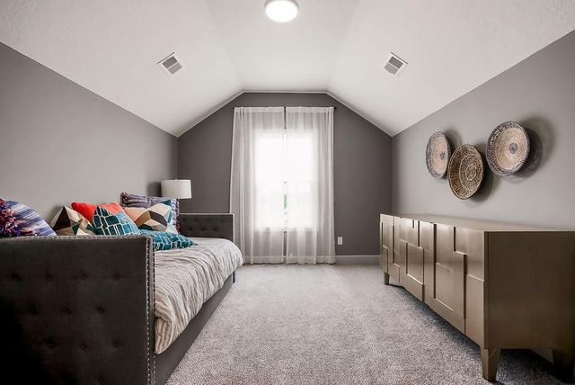 17620 High Street, Overland Park, KS 66085