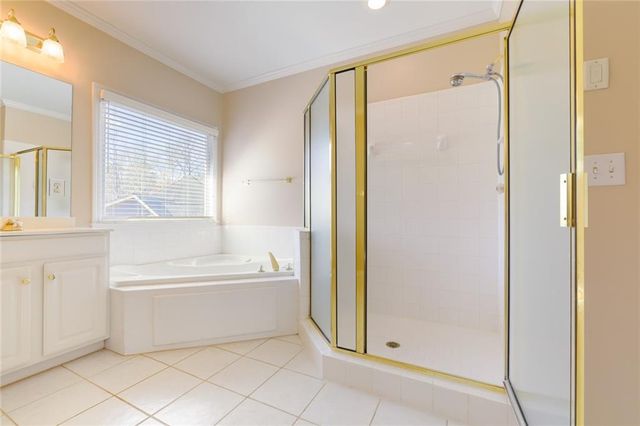 1990 Silverstone Drive, Lawrenceville, GA 30045