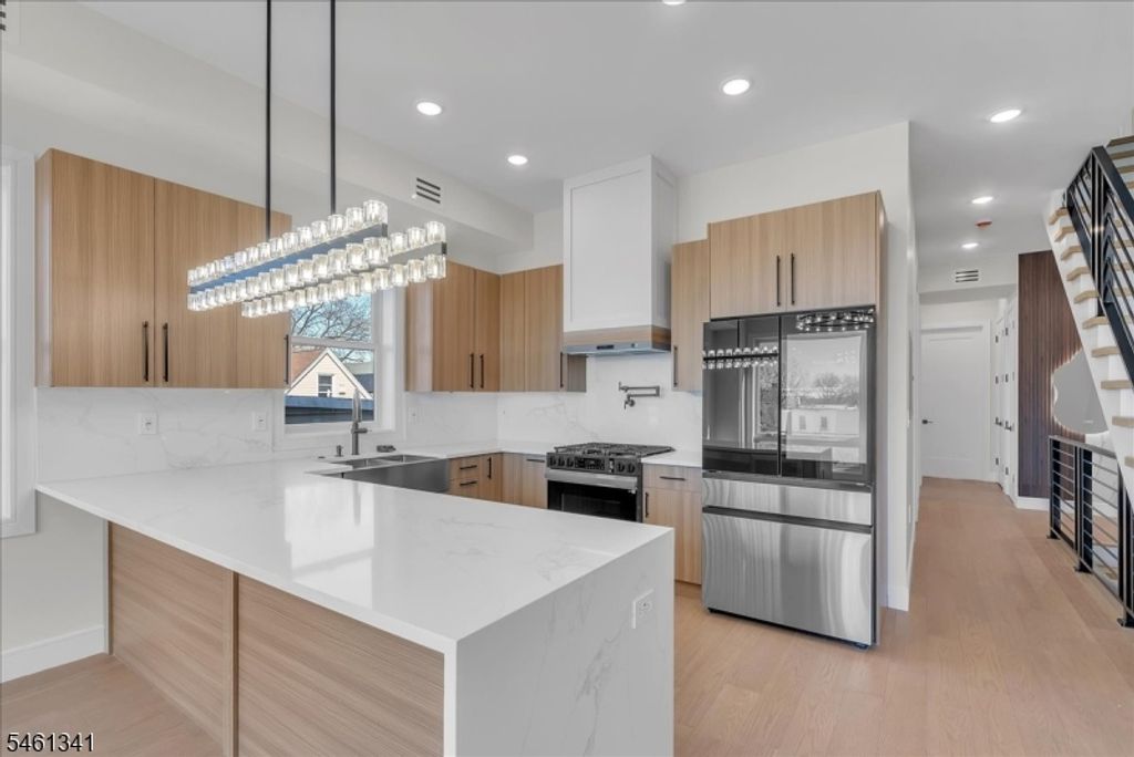 206 Clendenny Ave 2, Jersey City, NJ 07304 — photo 4