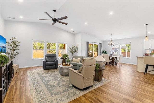 353 Cedar Ridge Drive, Cave Junction, OR 97523