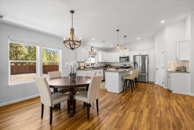 353 Cedar Ridge Drive, Cave Junction, OR 97523