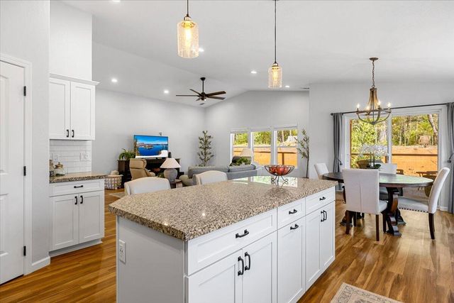 353 Cedar Ridge Drive, Cave Junction, OR 97523