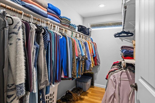 353 Cedar Ridge Drive, Cave Junction, OR 97523