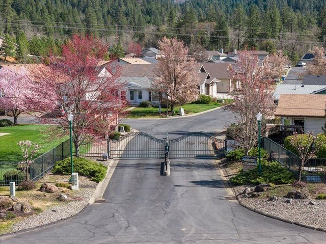 353 Cedar Ridge Drive, Cave Junction, OR 97523