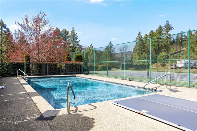 353 Cedar Ridge Drive, Cave Junction, OR 97523