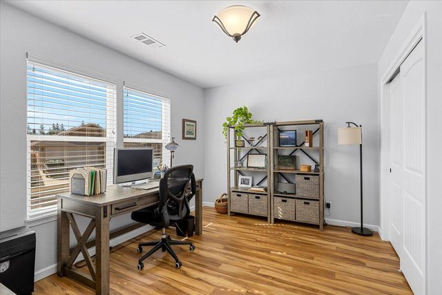 353 Cedar Ridge Drive, Cave Junction, OR 97523