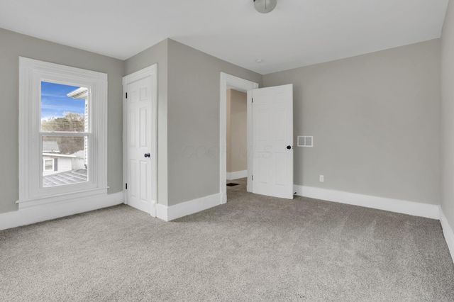 713 Moxahala Avenue, Zanesville, OH 43701