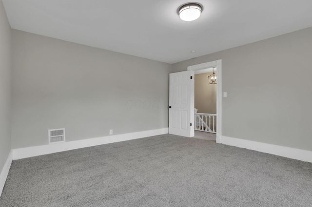 713 Moxahala Avenue, Zanesville, OH 43701