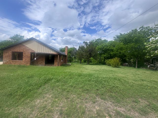 1210 Old Chico Road, Decatur, TX 76234