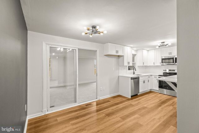 81 HUGHES DR, Abbottstown, PA 17301