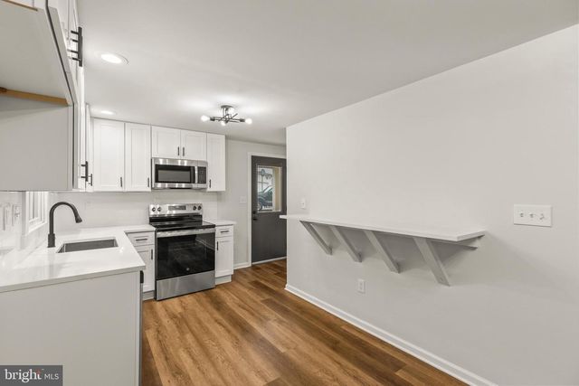 81 HUGHES DR, Abbottstown, PA 17301