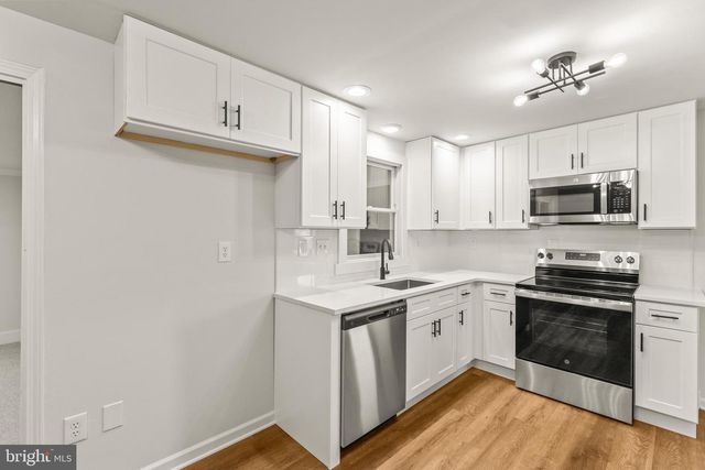 81 HUGHES DR, Abbottstown, PA 17301