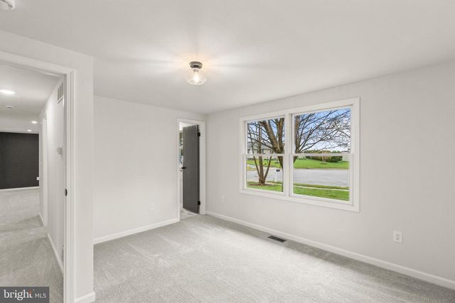81 HUGHES DR, Abbottstown, PA 17301