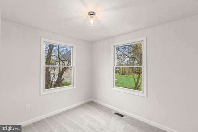 81 HUGHES DR, Abbottstown, PA 17301