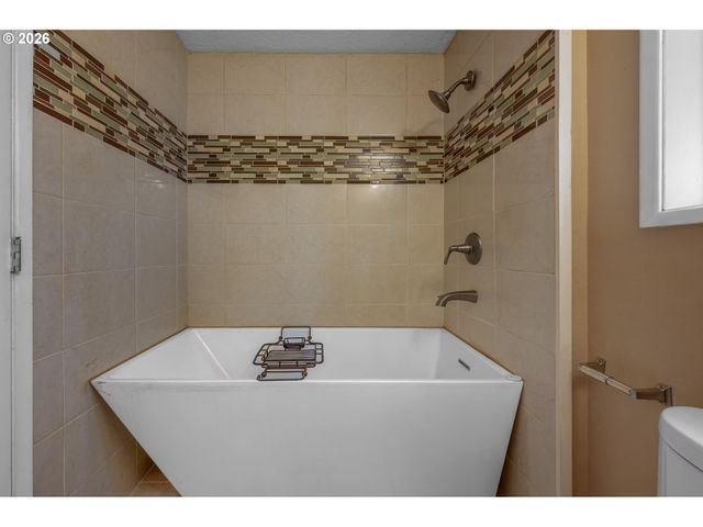 59420 PONDEROSA Dr, St Helens, OR 97051
