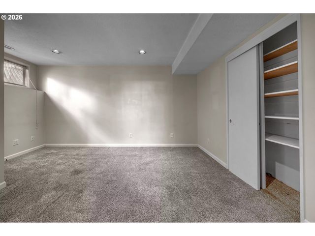 59420 PONDEROSA Dr, St Helens, OR 97051