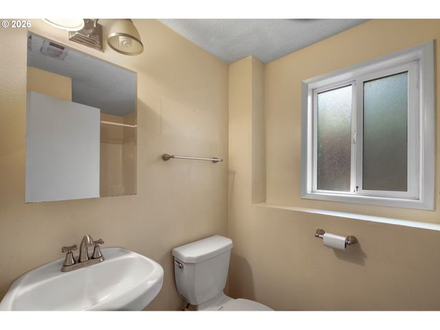 59420 PONDEROSA Dr, St Helens, OR 97051