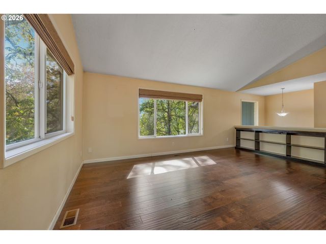 59420 PONDEROSA Dr, St Helens, OR 97051
