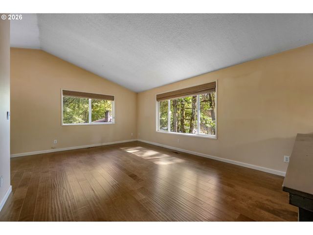 59420 PONDEROSA Dr, St Helens, OR 97051