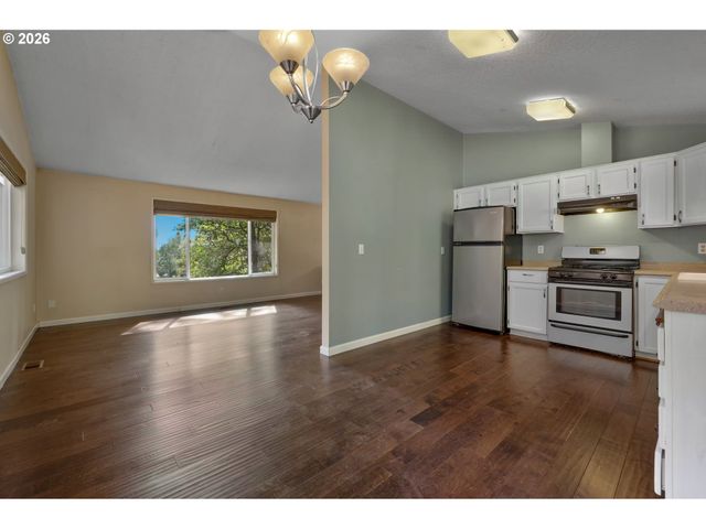 59420 PONDEROSA Dr, St Helens, OR 97051
