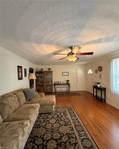 111 Goldcrest Drive DR, Chesapeake, VA 23325