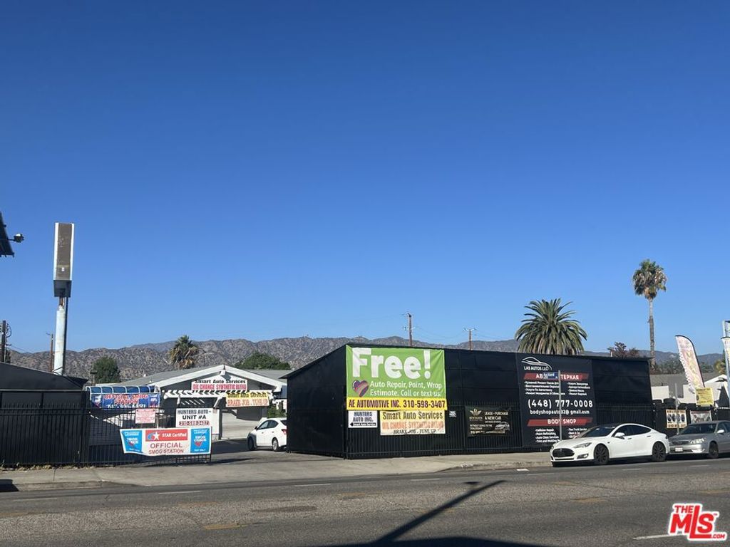 10505 Victory Boulevard, Los Angeles, CA 91606 — exterior