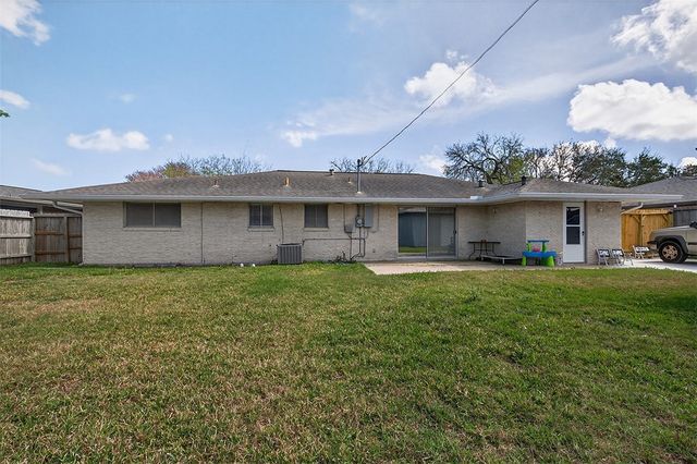 418 Sheridan Dr, Corpus Christi, TX 78412