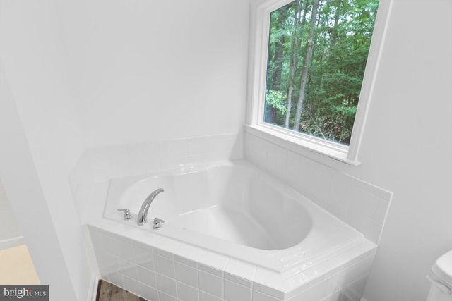 282 CIRCLE LN, Colonial Beach, VA 22443