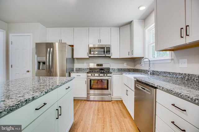 282 CIRCLE LN, Colonial Beach, VA 22443