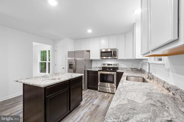 282 CIRCLE LN, Colonial Beach, VA 22443