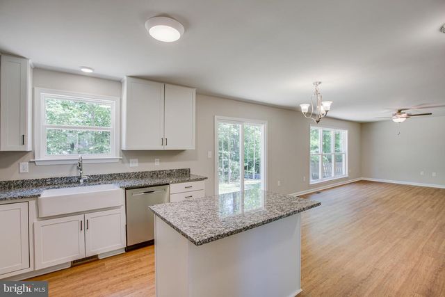 282 CIRCLE LN, Colonial Beach, VA 22443