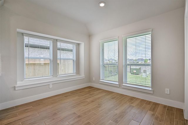 225 Magnolia Laurel Drive, Alvin, TX 77511