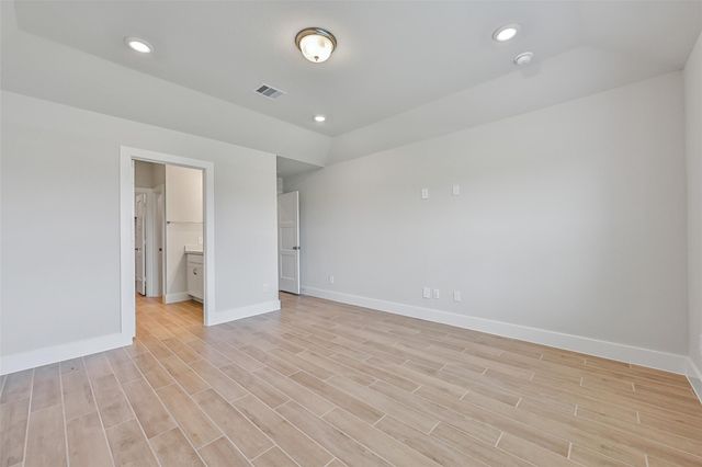 225 Magnolia Laurel Drive, Alvin, TX 77511